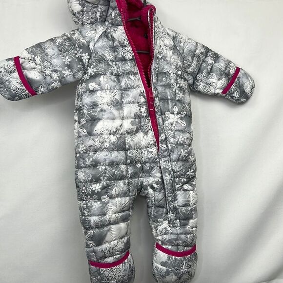 Snozu Other - Snozu silver and white snowflake print quilted snowsuit pink fleece lining 0/3 m